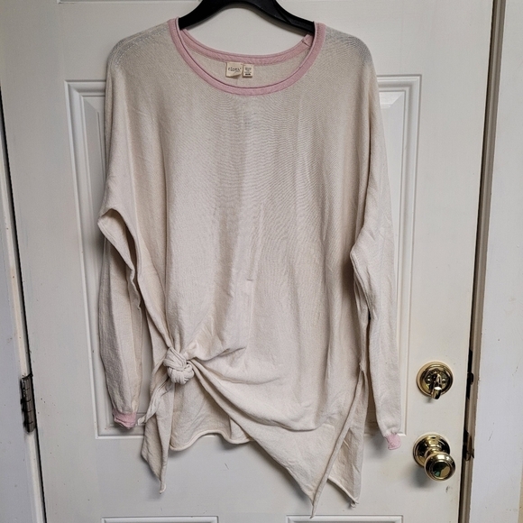 Cloth by Design Cream And Pink Oversized Layering Tie Sweater Top - Picture 9 of 9
